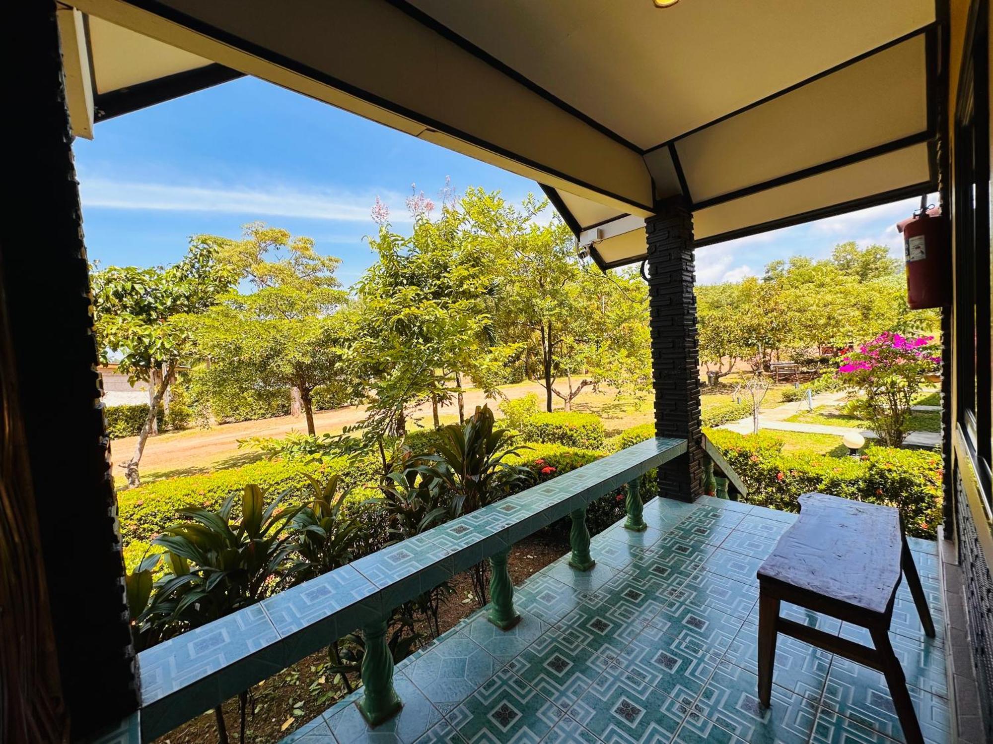 渡假村 Lanta Queen