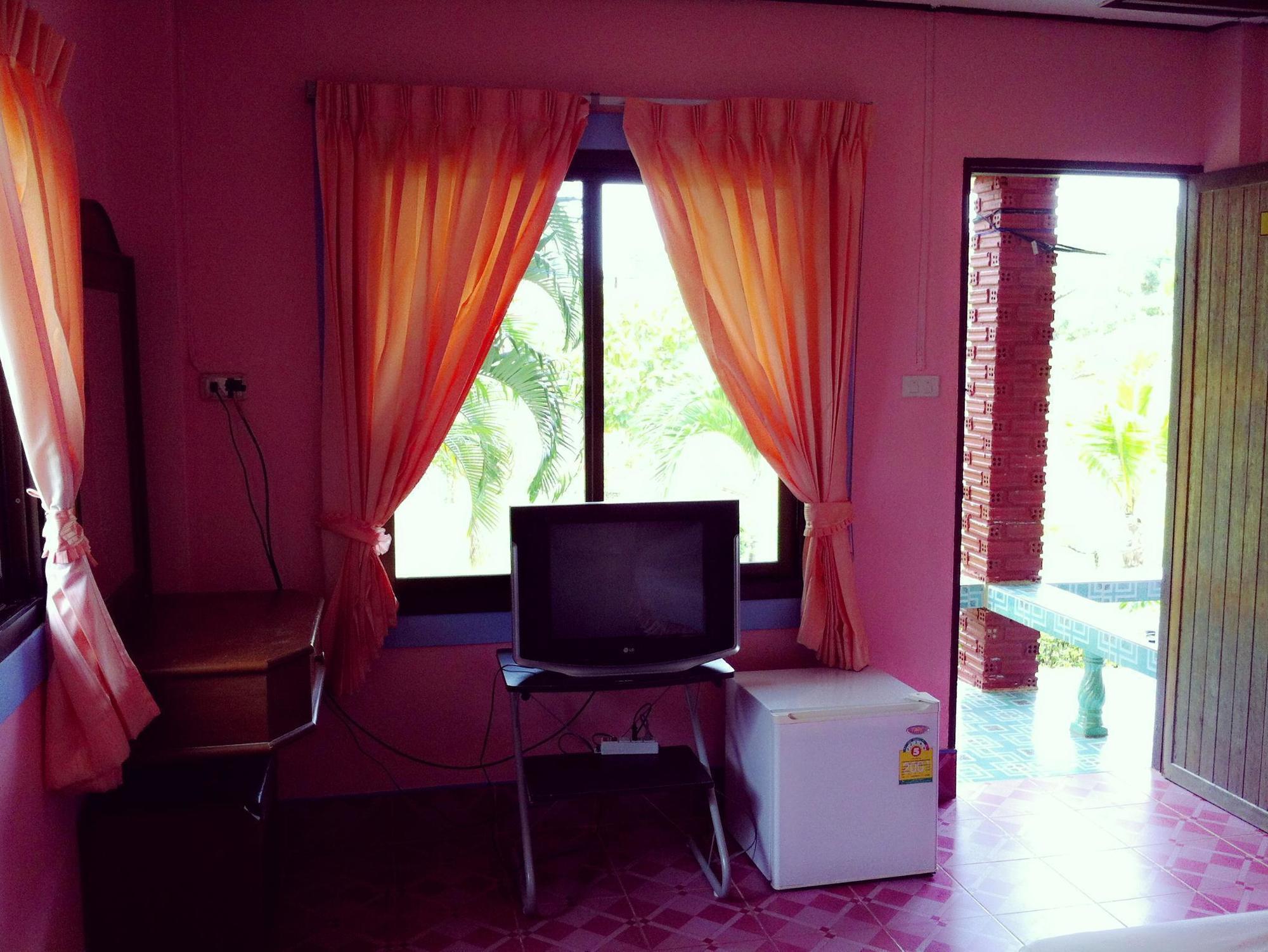 Lanta Queen 渡假村 2*